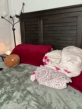 BrattyBae xo online show from 8, 3, 2025