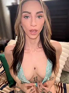 BrattyBae xo online show from 9, 3, 2026