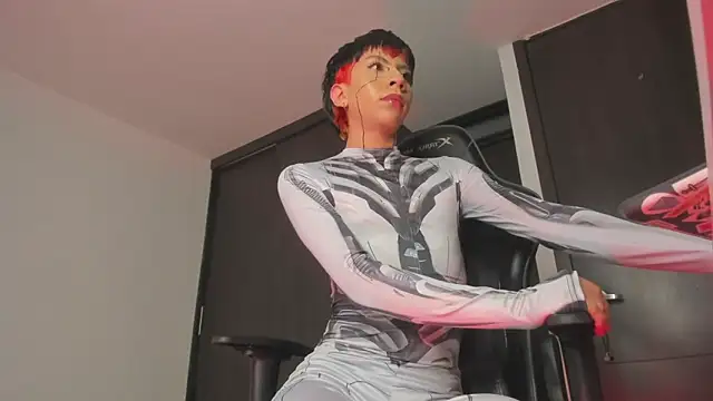 evaevanscute online show from 21, 2, 2025