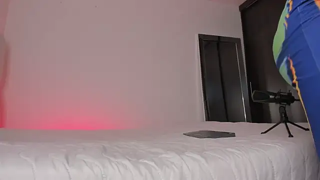 evaevanscute online show from 28, 2, 2026