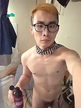 Moby Yik online show from 20, 4, 2026