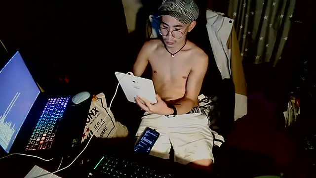 Moby Yik online show from 12, 5, 2026