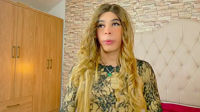 Giorgina Parado online show from 7, 7, 2026
