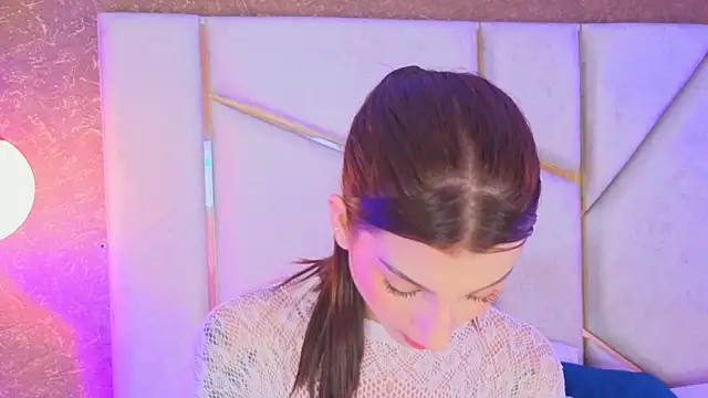 AilishBenson online show from 16, 4, 2026