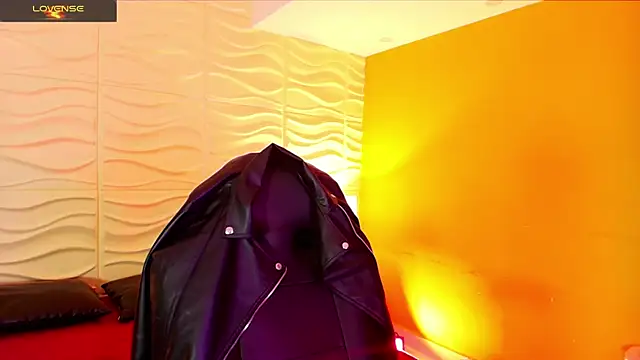 EvaaFoxxy1 online show from 2, 12, 2025