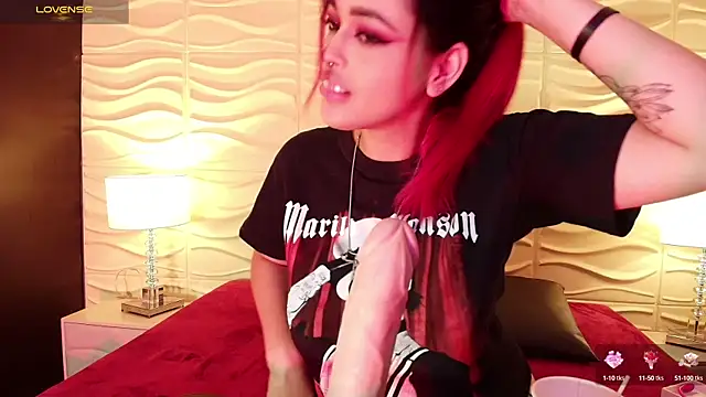 EvaaFoxxy1 online show from 6, 10, 2025