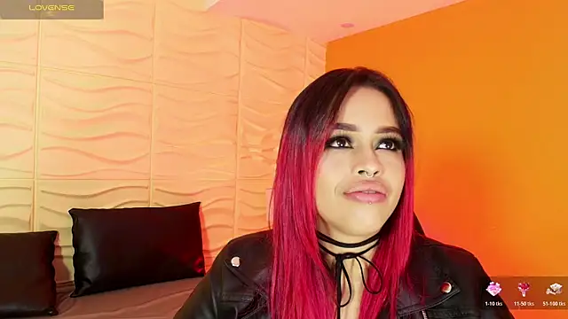 EvaaFoxxy1 online show from 21, 10, 2025