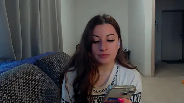 Snapshot of Helen_Adams_ chatting on 21, 7, 2026 Helen Adams online show from 21, 7, 2026