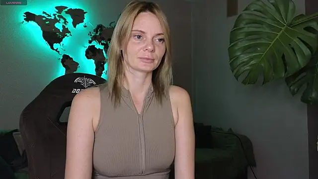 Snapshot of Sam_Klaus chatting on 13, 10, 2025 Sam Klaus online show from 13, 10, 2025