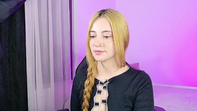 annie mora online show from 22, 5, 2026