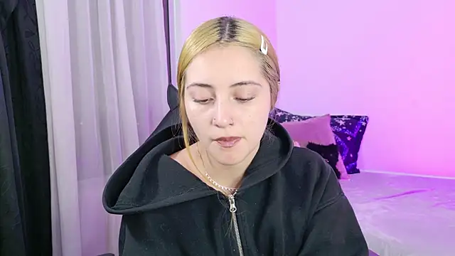 annie mora online show from 13, 5, 2026