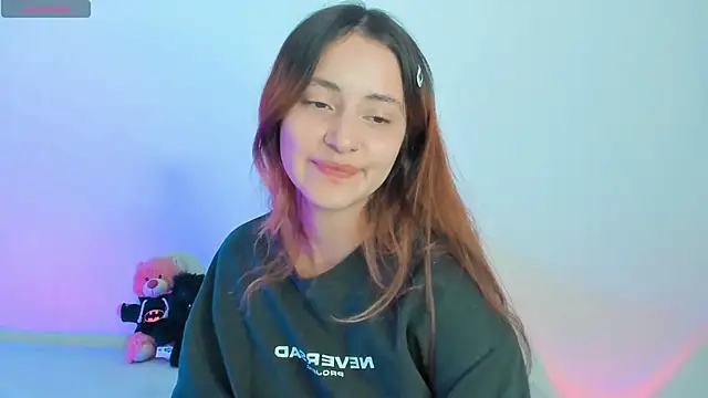 annie mora online show from 30, 10, 2025