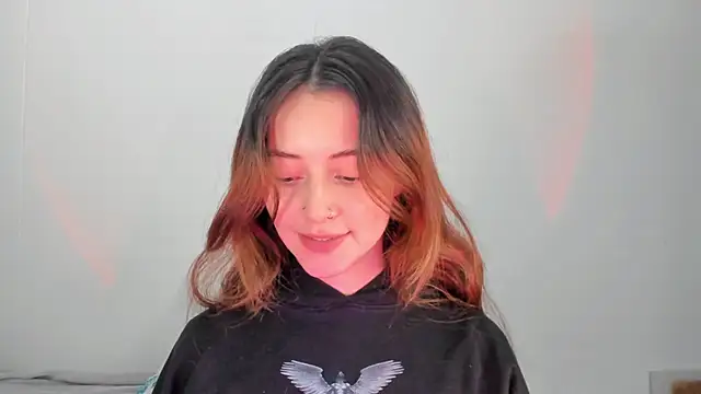 annie mora online show from 22, 11, 2025