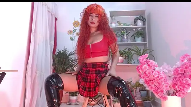 misspandora  online show from 19, 9, 2025