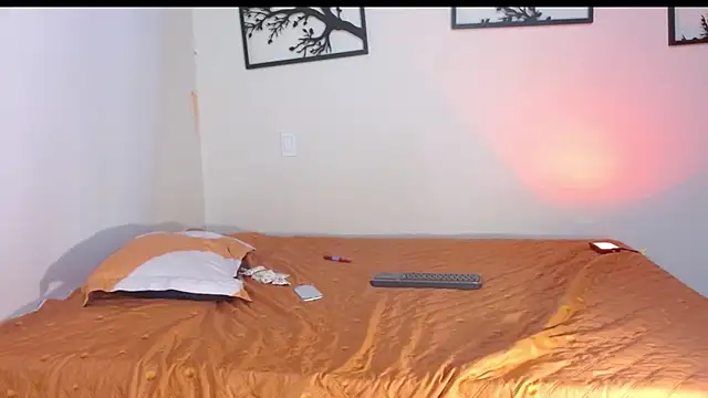 misspandora  online show from 5, 11, 2025