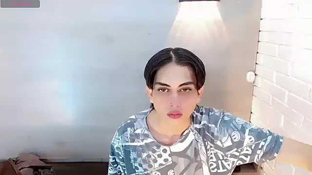 Daniela Pink  online show from 18, 9, 2025