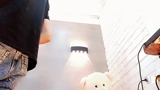 Daniela Pink  online show from 22, 9, 2025