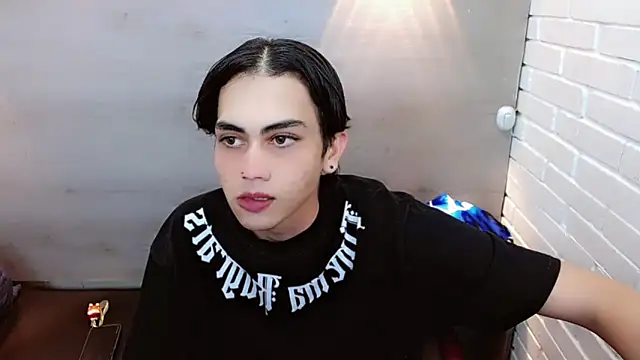 Daniela Pink  online show from 6, 10, 2025