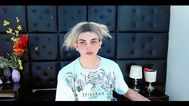 Daniela Pink  online show from 27, 2, 2026