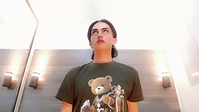 Daniela Pink  online show from 26, 11, 2025