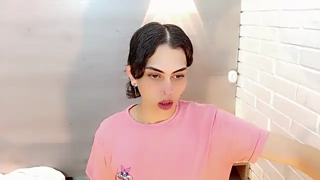 Daniela Pink  online show from 23, 11, 2025