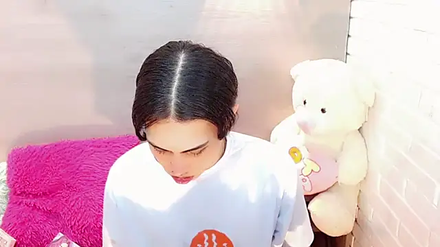 Daniela Pink  online show from 27, 10, 2025