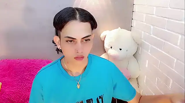 Daniela Pink  online show from 14, 1, 2026