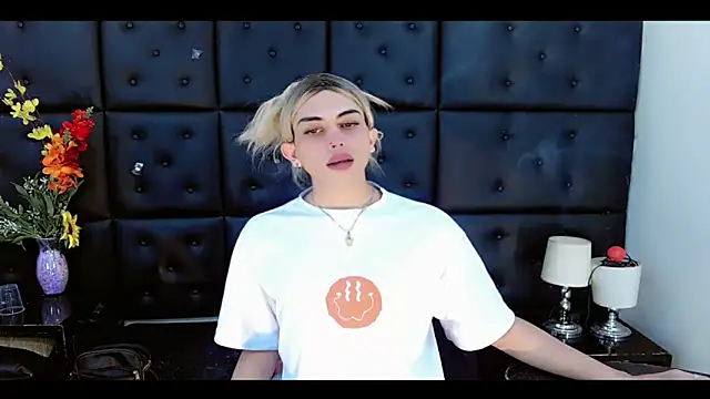 Daniela Pink  online show from 22, 2, 2026