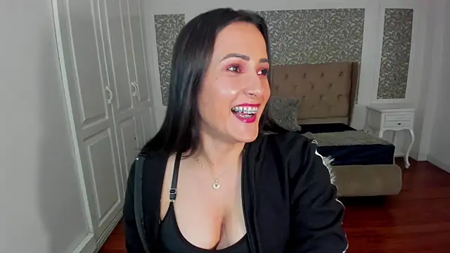 KimWessel  online show from 27, 9, 2025