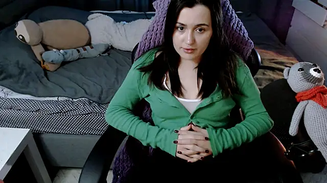 KiraYammy online show from 17, 1, 2025