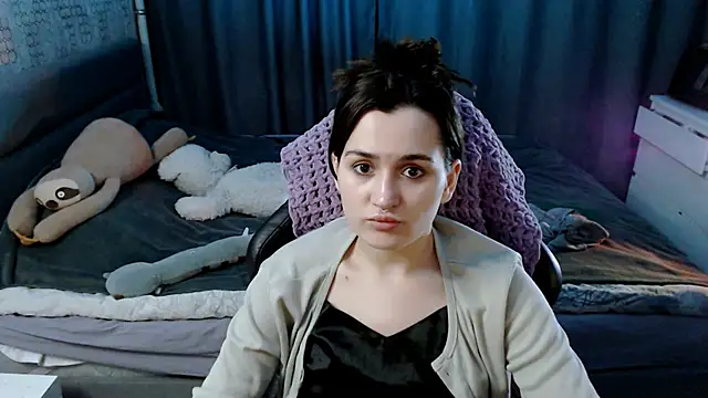 KiraYammy online show from 2, 2, 2025