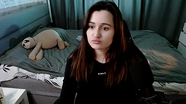 KiraYammy online show from 21, 3, 2025