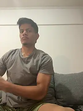 bbchocolate27 online show from 13, 4, 2026