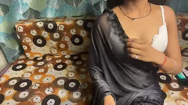 Snapshot of shuhana_ chatting on 20, 4, 2026 shuhana online show from 20, 4, 2026
