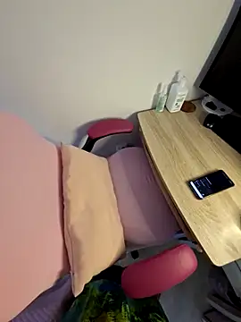 aubade246 online show from 21, 9, 2025