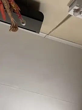 Gifttheskimaskboy online show from 24, 2, 2026