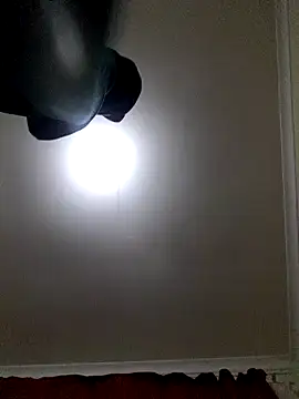 Gifttheskimaskboy online show from 22, 2, 2025