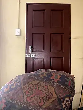 Gifttheskimaskboy online show from 14, 1, 2026