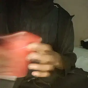 Gifttheskimaskboy online show from 15, 11, 2025