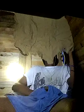 Gifttheskimaskboy online show from 28, 2, 2025