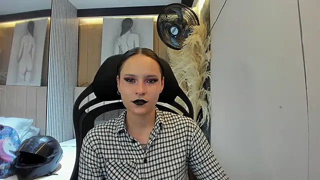 AnnyThompson  online show from 28, 3, 2026