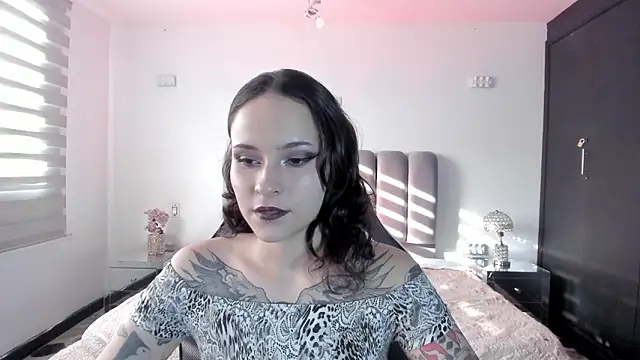 AnnyThompson  online show from 7, 3, 2026