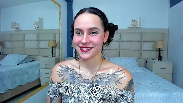 AnnyThompson  online show from 10, 9, 2025