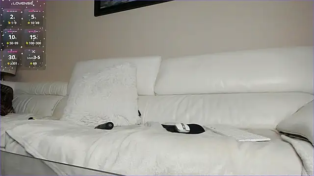 xqueenyasmine online show from 16, 2, 2025