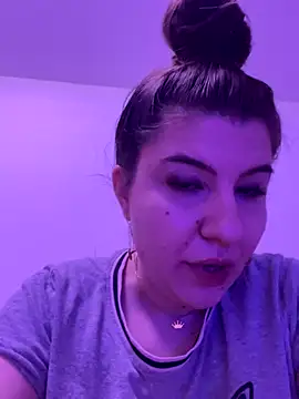 xqueenyasmine online show from 1, 12, 2025