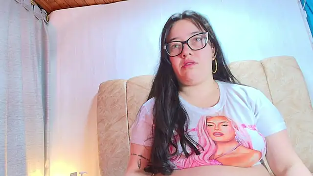 Zoe Curvy online show from 10, 1, 2026