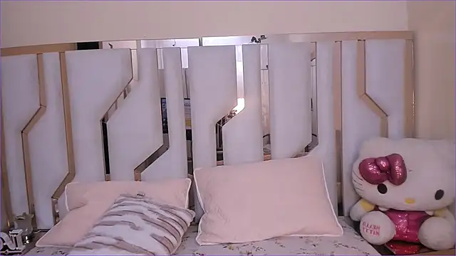 TifanyChill online show from 28, 11, 2025