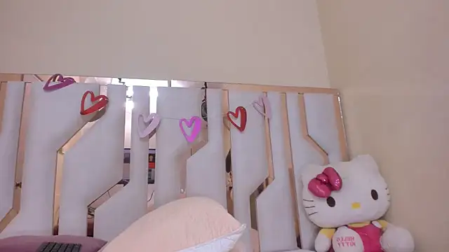 TifanyChill online show from 8, 3, 2025