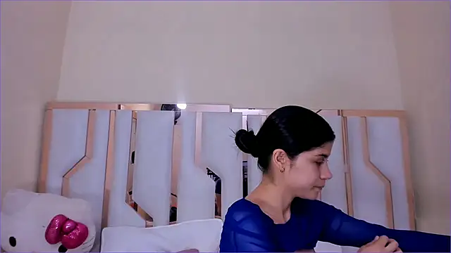 TifanyChill online show from 16, 9, 2025