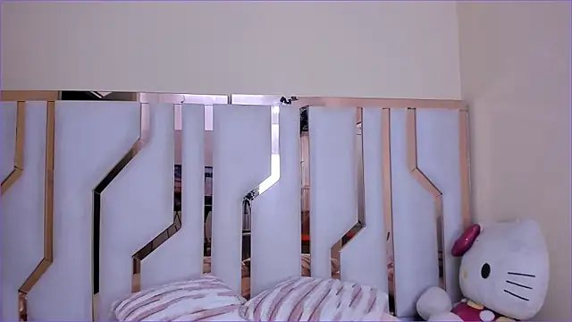 TifanyChill online show from 9, 11, 2025